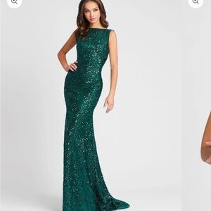 Gorgeous green sequin backless long dress